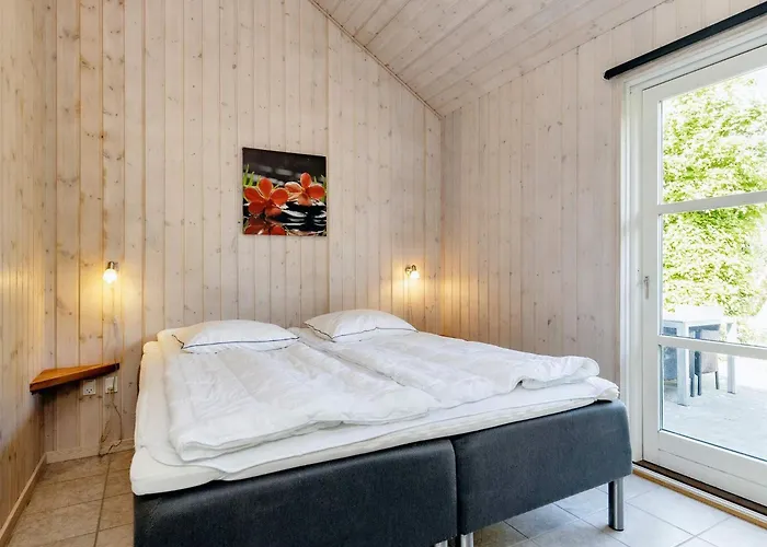 10 Person In Storvorde-by Traum Egense